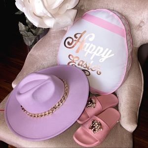 💜Lavender Gold Luxe Fashion Hat💜